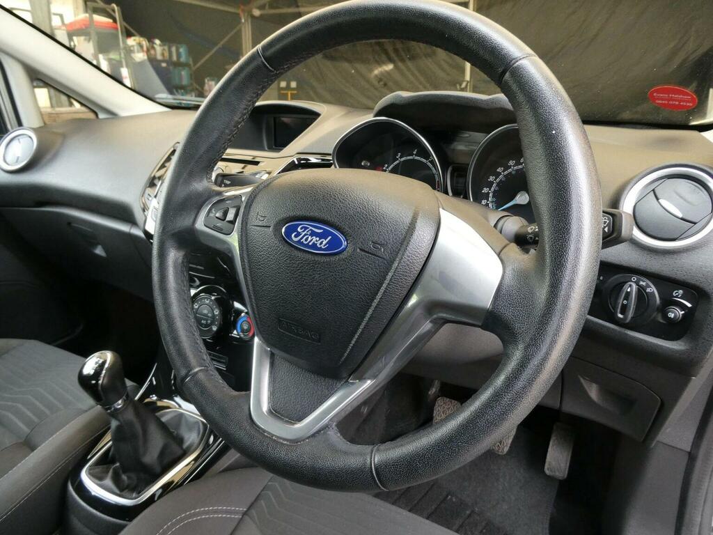 Ford Fiesta 1.25 Zetec Euro 6 Black #2