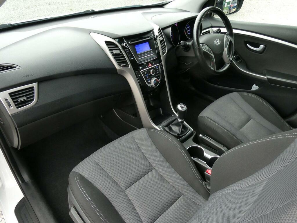 Hyundai I30 1.4 Blue Drive Se Euro 6 Ss White #6