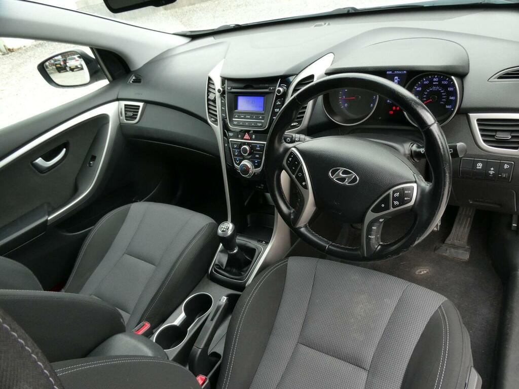Hyundai I30 1.4 Blue Drive Se Euro 6 Ss White #2