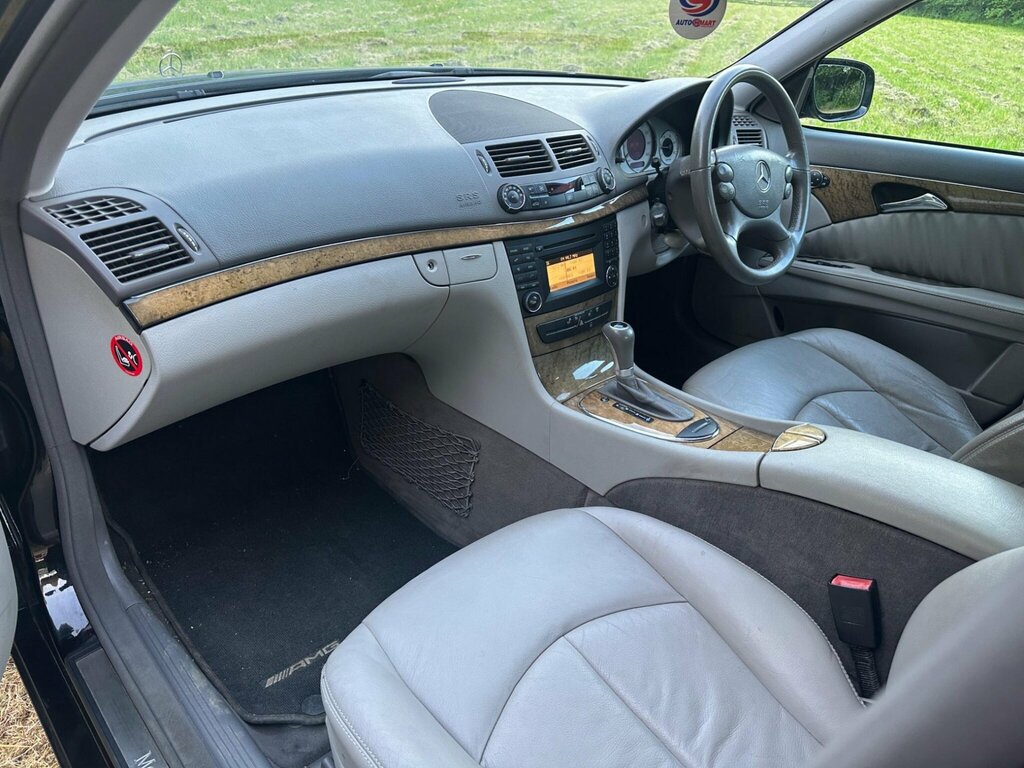 Mercedes-Benz E Class Saloon Silver #10