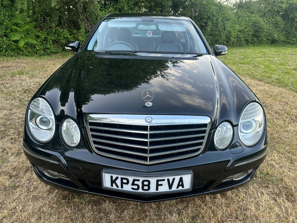 Mercedes-Benz E Class Saloon Silver #7