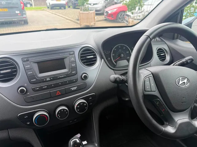 Hyundai I10 Se Blue #3