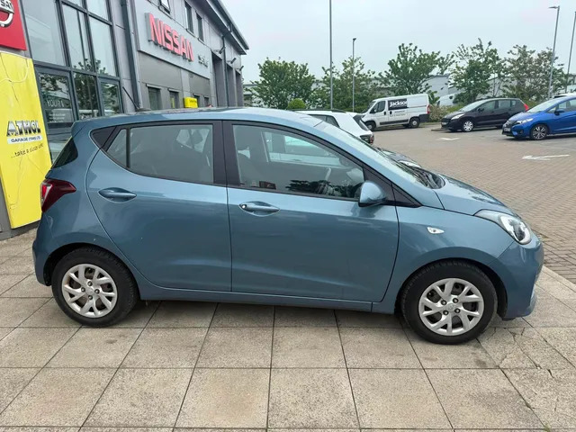 Hyundai I10 Se Blue #2