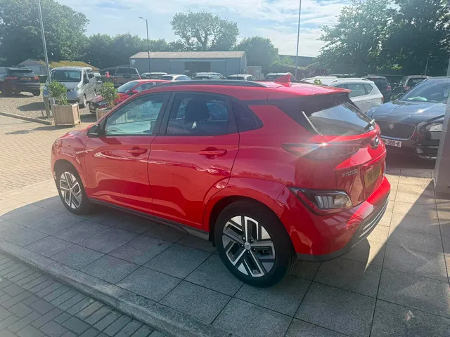 Hyundai Kona Premium RMN894D Red #2