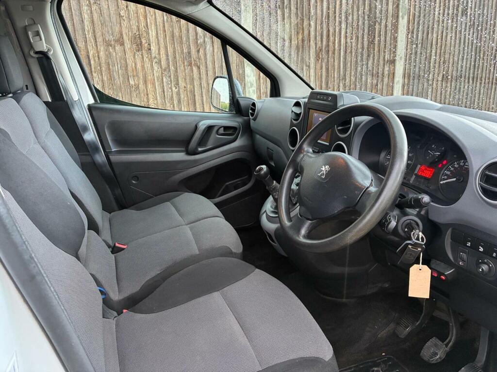 Peugeot Partner Panel Van White #29