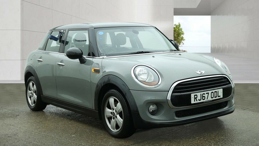Mini Hatch 1.5 5-Door Hatch Cooper Grey