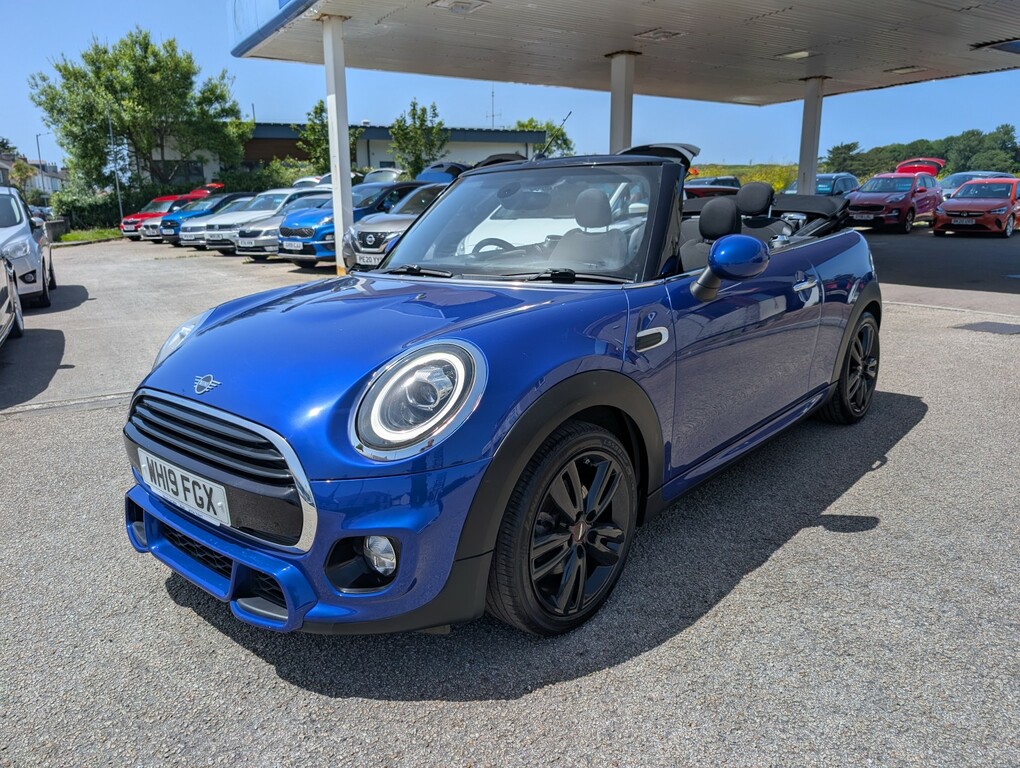 Mini Convertible 1.5 Cooper Classic II Black #10