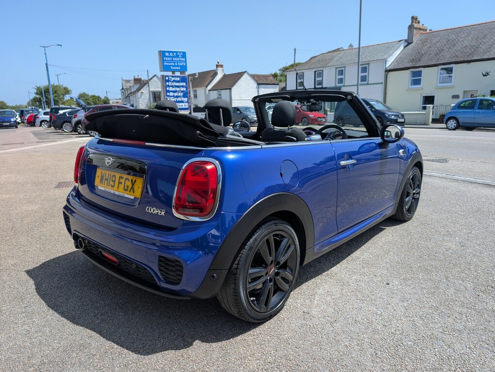 Mini Convertible 1.5 Cooper Classic II Black #7