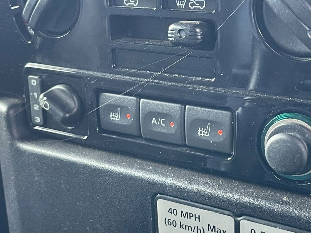 Land Rover Defender 2.2L Xs Grey #3