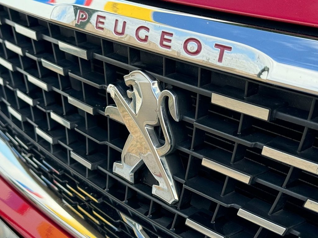 Peugeot 308 1.5L Gt Line Red #5