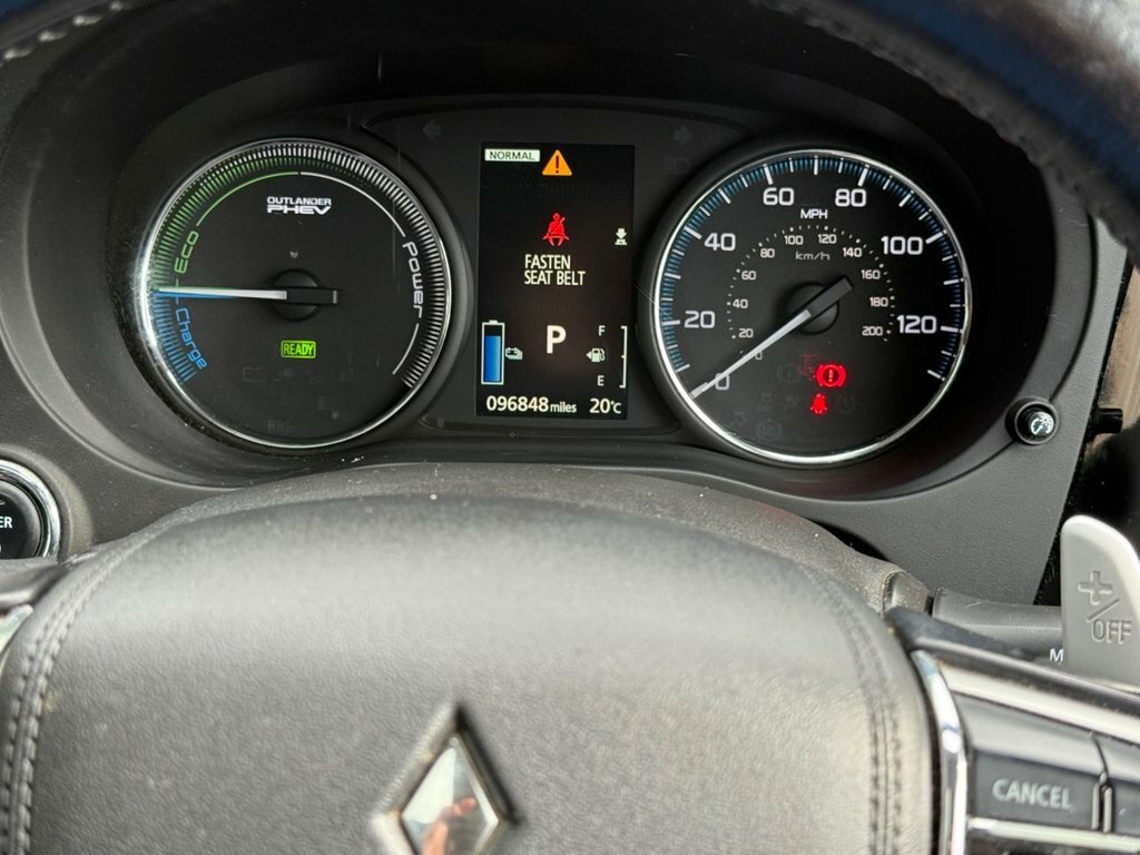 Mitsubishi Outlander 2L Gx4h White #6