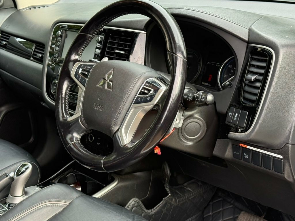 Mitsubishi Outlander 2L Gx4h White #5
