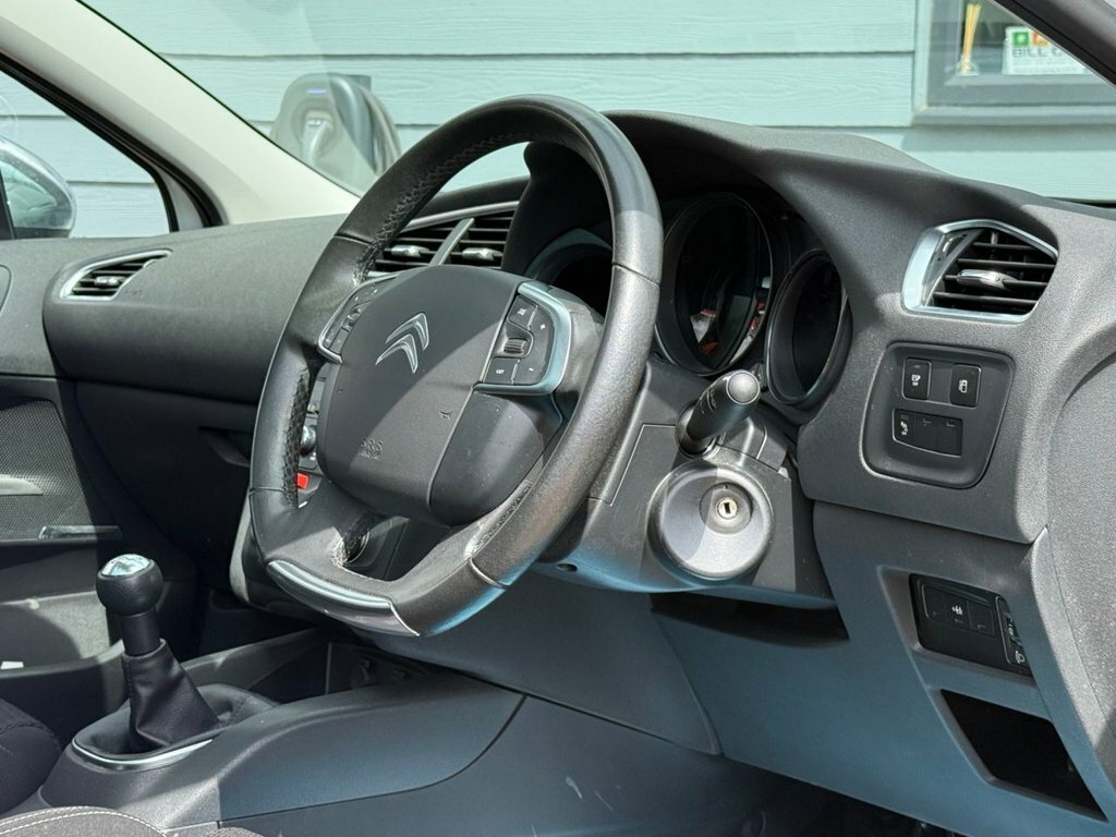 Citroen C4 1.6L Selection White #4