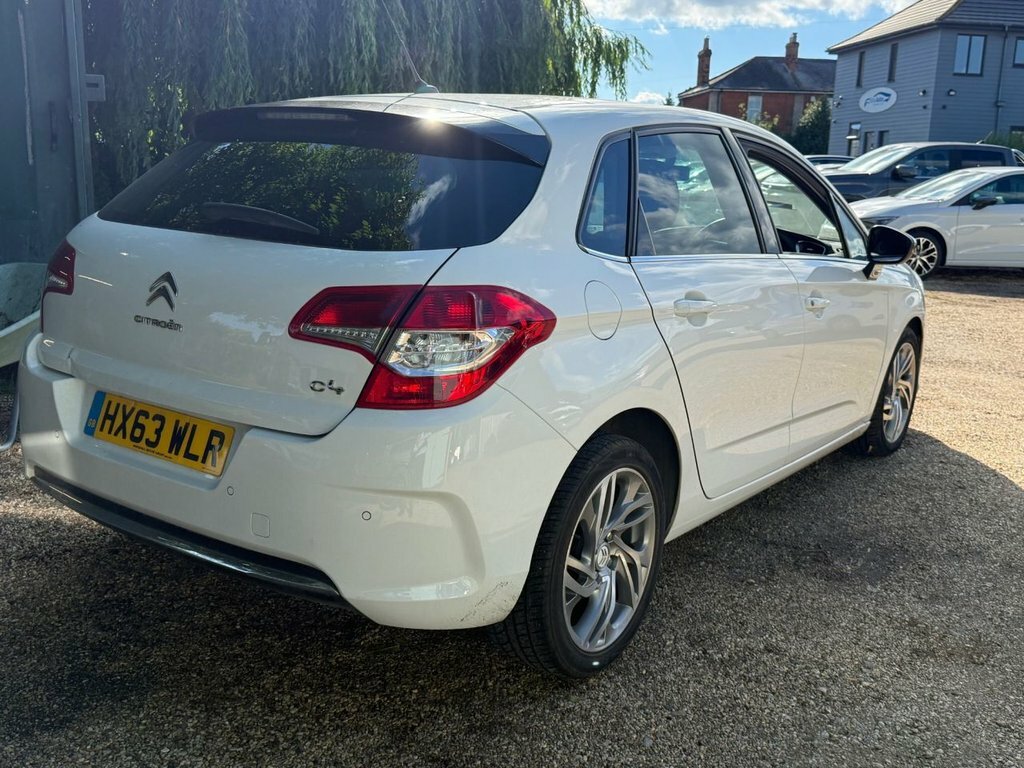 Citroen C4 1.6L Selection White #5