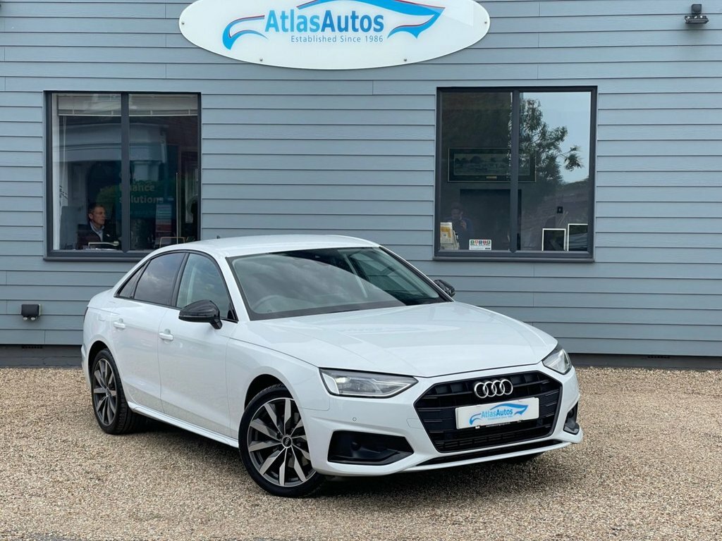 Audi A4 2L Sport Edition AV22GUX White