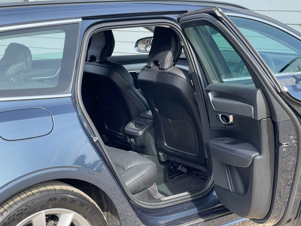 Volvo V90 B4 Mhev Momentum Black #47