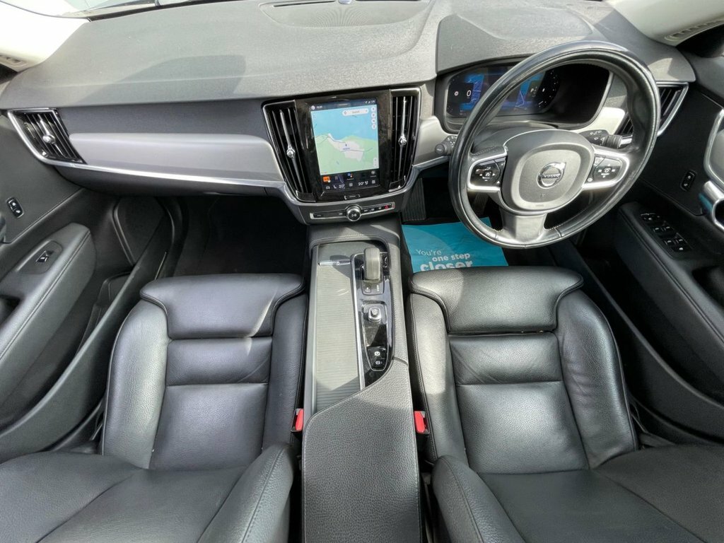 Volvo V90 B4 Mhev Momentum Black #43