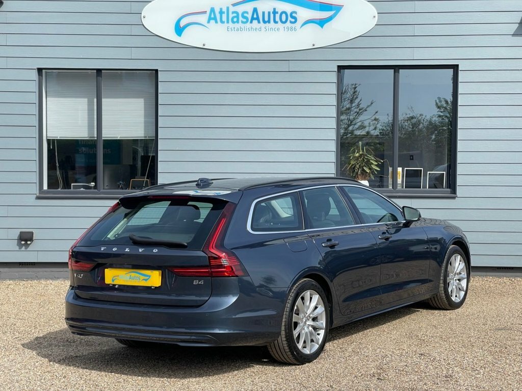 Volvo V90 B4 Mhev Momentum Black #24