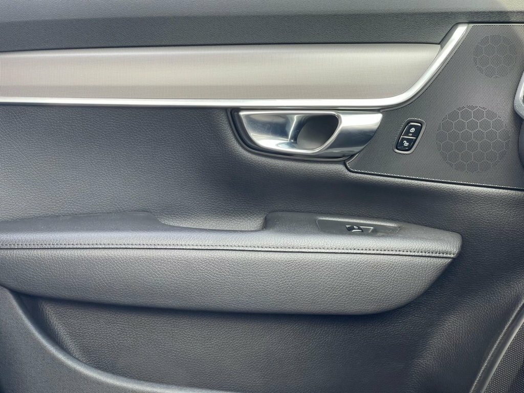 Volvo V90 B4 Mhev Momentum Black #42