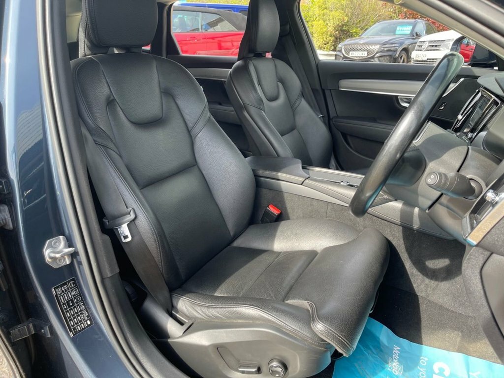 Volvo V90 B4 Mhev Momentum Black #16
