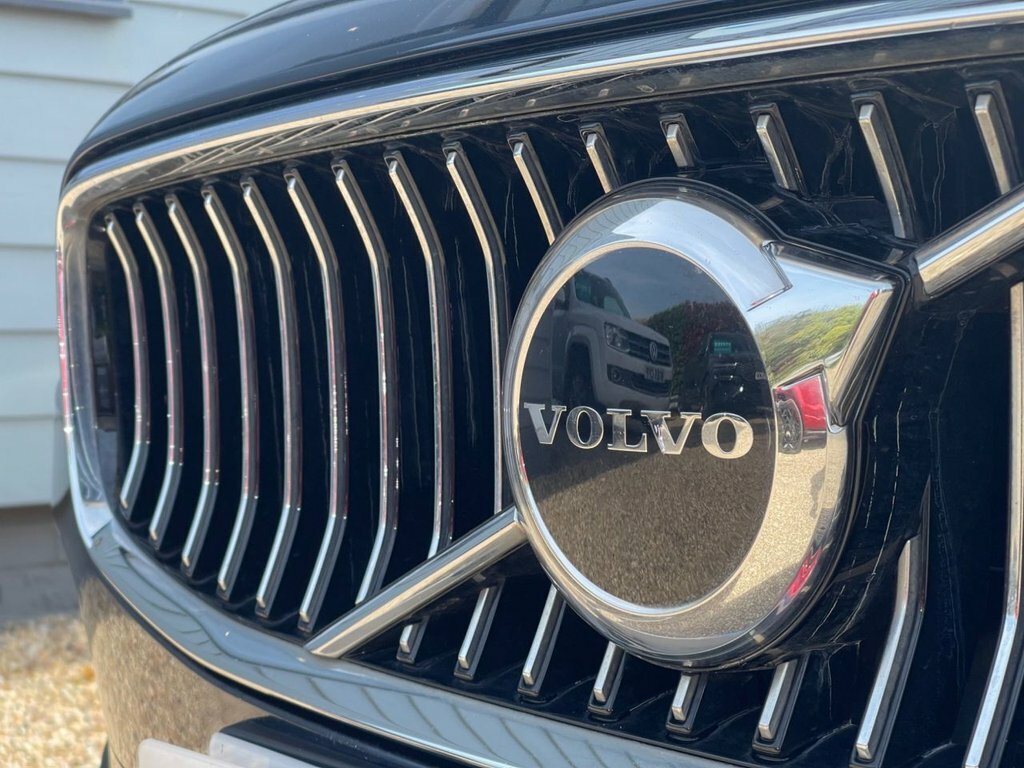 Volvo V90 2L Momentum Blue #5