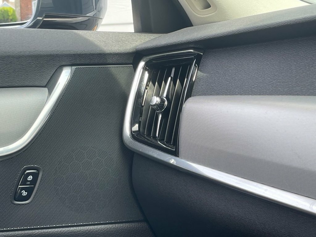 Volvo V90 B4 Mhev Momentum Black #10