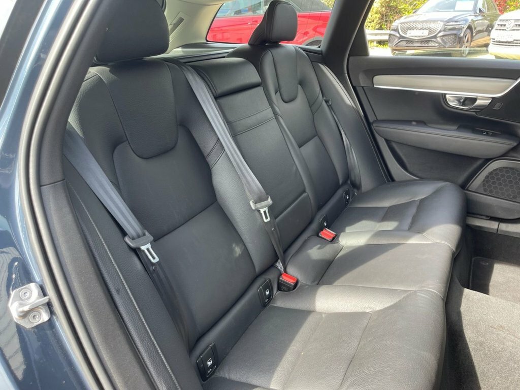 Volvo V90 B4 Mhev Momentum Black #13