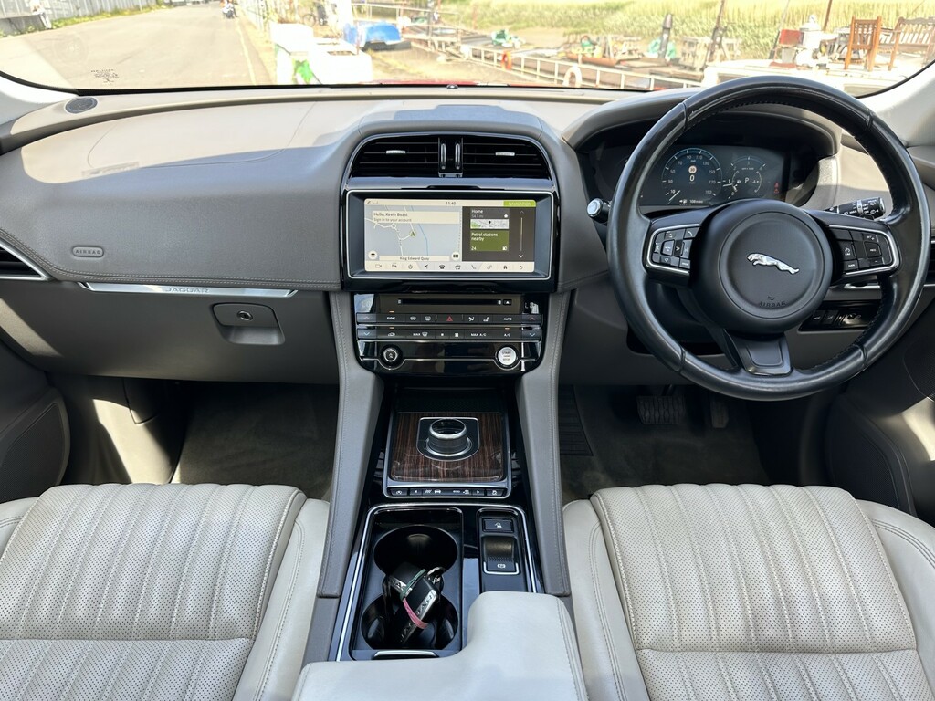 Jaguar F-Pace 2.0 D180 Portfolio TS53JAG Red #2