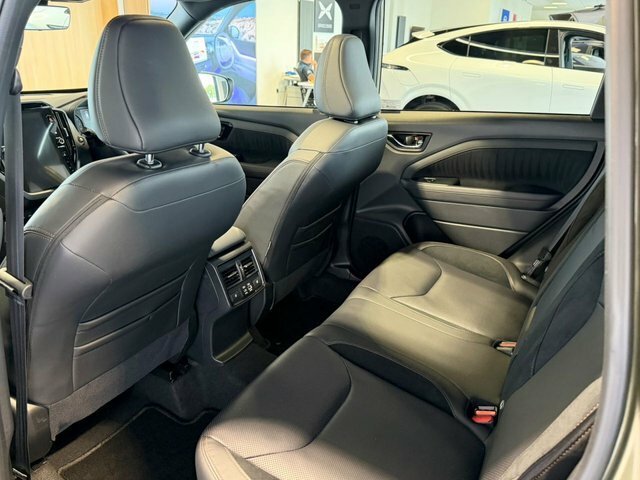 Subaru Forester 2.0I E-boxer Xe Premium Lineartronic Silver #28