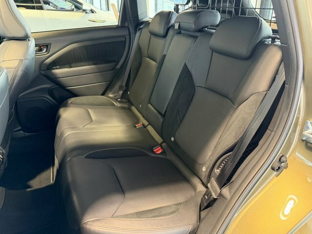 Subaru Forester 2.0I E-boxer Xe Premium Lineartronic Silver #27