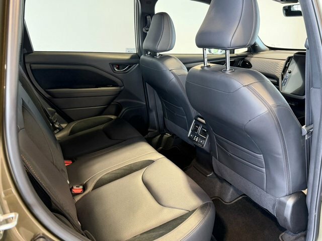 Subaru Forester 2.0I E-boxer Xe Premium Lineartronic Silver #34