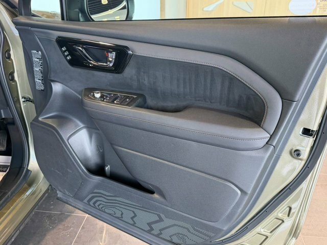 Subaru Forester 2.0I E-boxer Xe Premium Lineartronic Silver #32