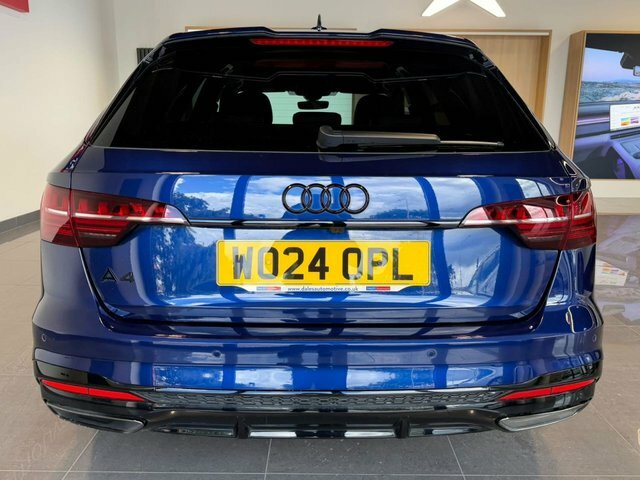 Audi A4 Avant Tdi 35 Black Edition Blue #4