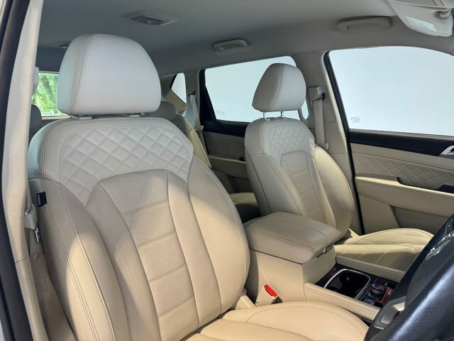 SsangYong Rexton Ultimate Brown #24