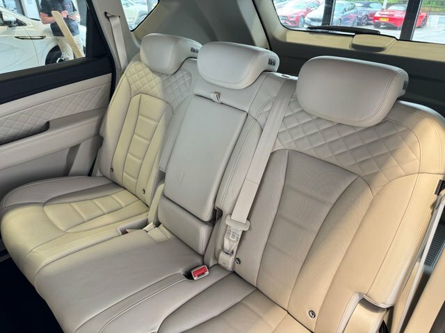 SsangYong Rexton Ultimate Brown #40