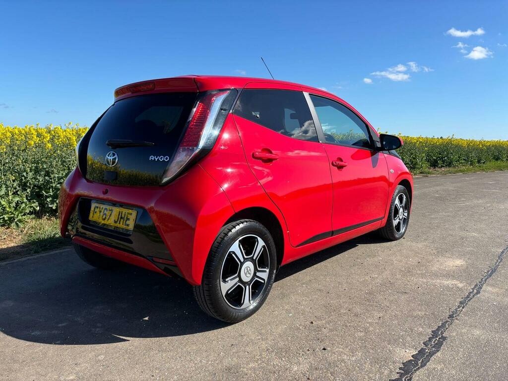 Toyota Aygo 1.0 Vvt-i X-clusiv3 X-shift Euro 6 Red #2
