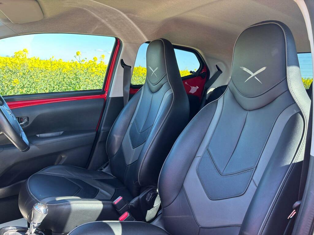 Toyota Aygo Hatchback Red #12