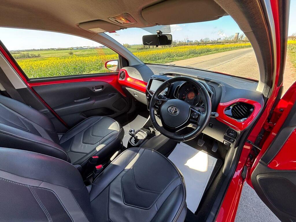 Toyota Aygo 1.0 Vvt-i X-clusiv3 X-shift Euro 6 Red #6