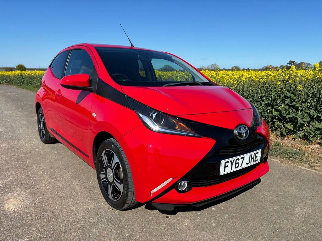 Toyota Aygo 1.0 Vvt-i X-clusiv3 X-shift Euro 6 Red