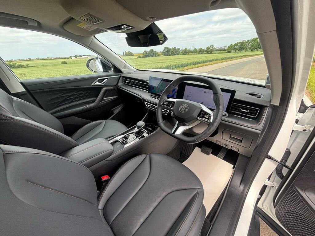 MG HS 1.5 T-gdi 24.7Kwh Trophy Euro 6 Ss White #6