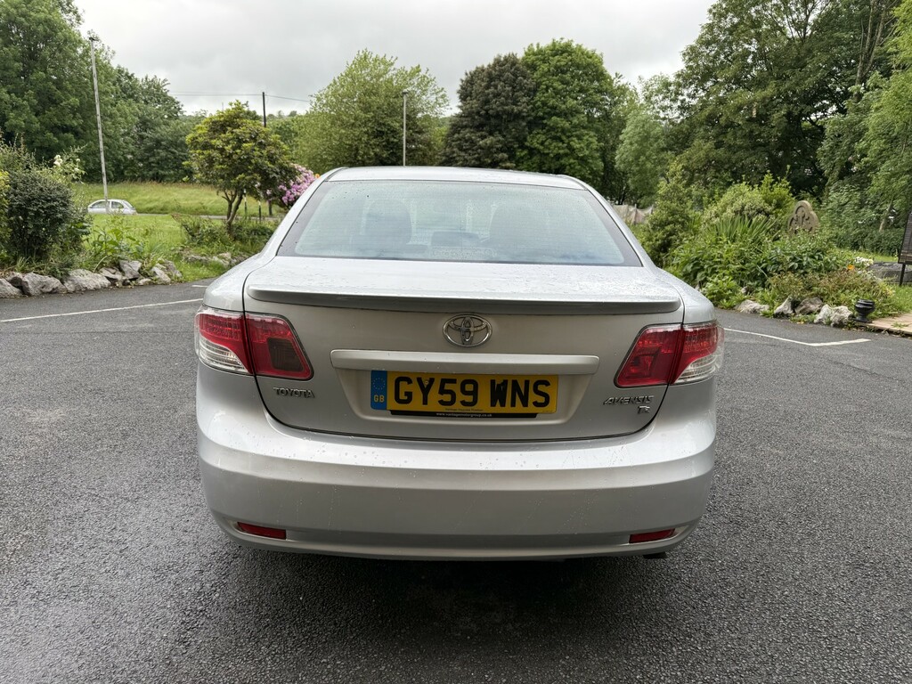 Toyota Avensis 2.0 D-4d Tr Silver #6