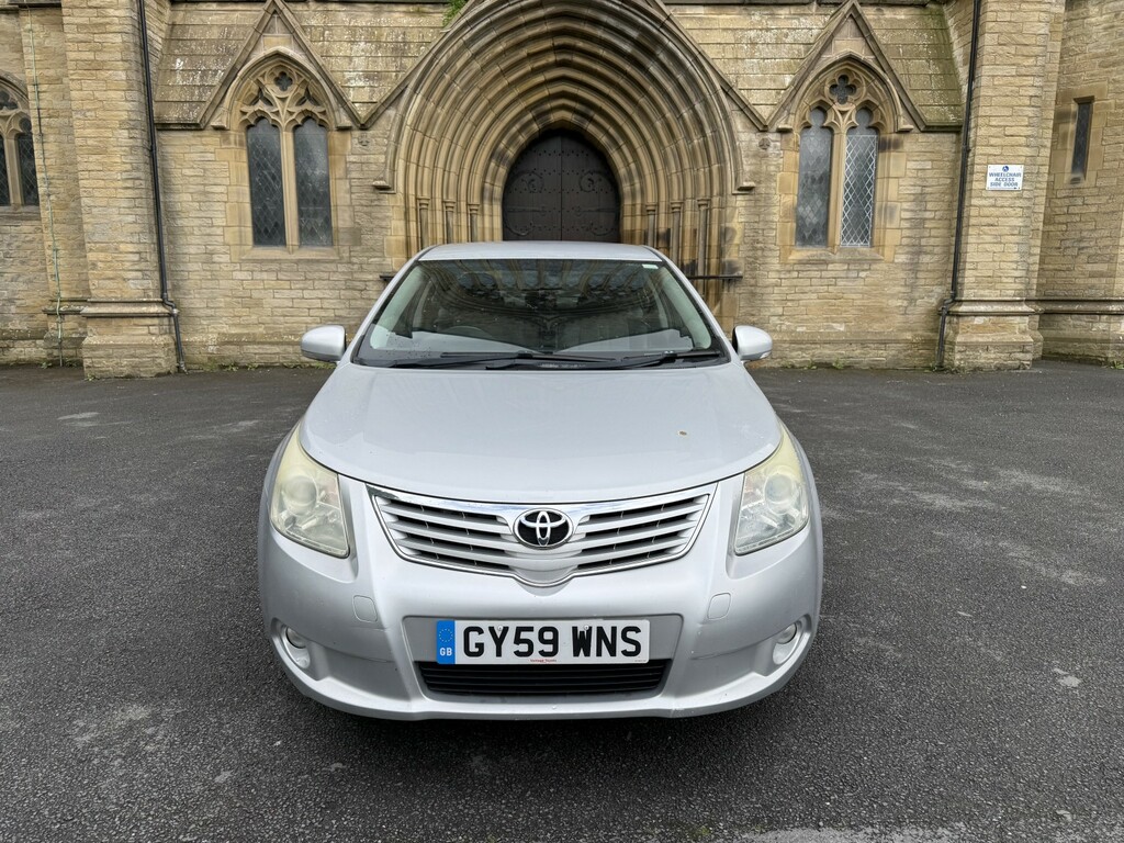 Toyota Avensis 2.0 D-4d Tr Silver #3