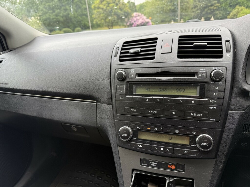 Toyota Avensis 2.0 D-4d Tr Hatchback Grey #20
