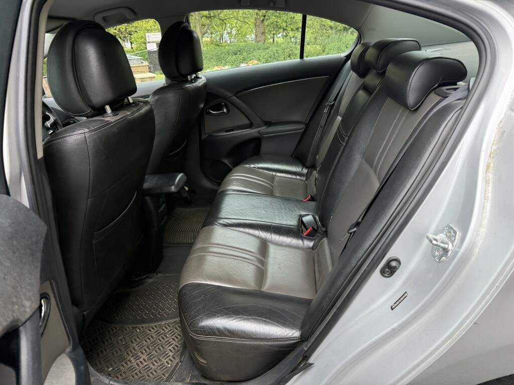 Toyota Avensis 2.0 D-4d Tr Hatchback Grey #18