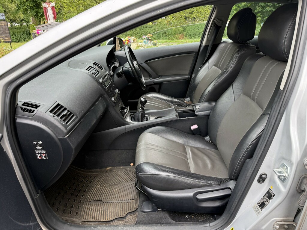 Toyota Avensis 2.0 D-4d Tr Hatchback Grey #16