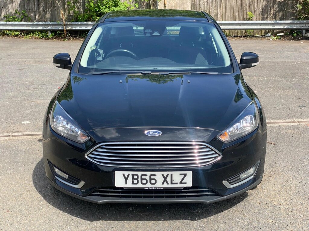 Ford Focus 1.0T Ecoboost Titanium Euro 6 Ss Black #3