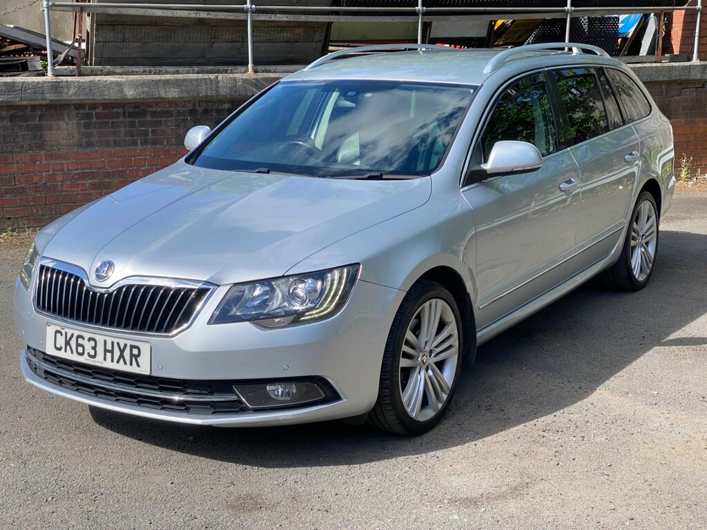 Skoda Superb 2.0 Tdi Elegance Dsg 4Wd Euro 5 Ss Silver #2