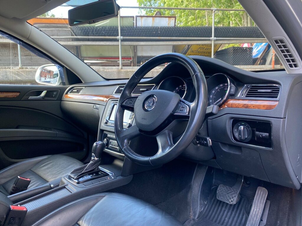Skoda Superb S Tdi Cr Blue #26