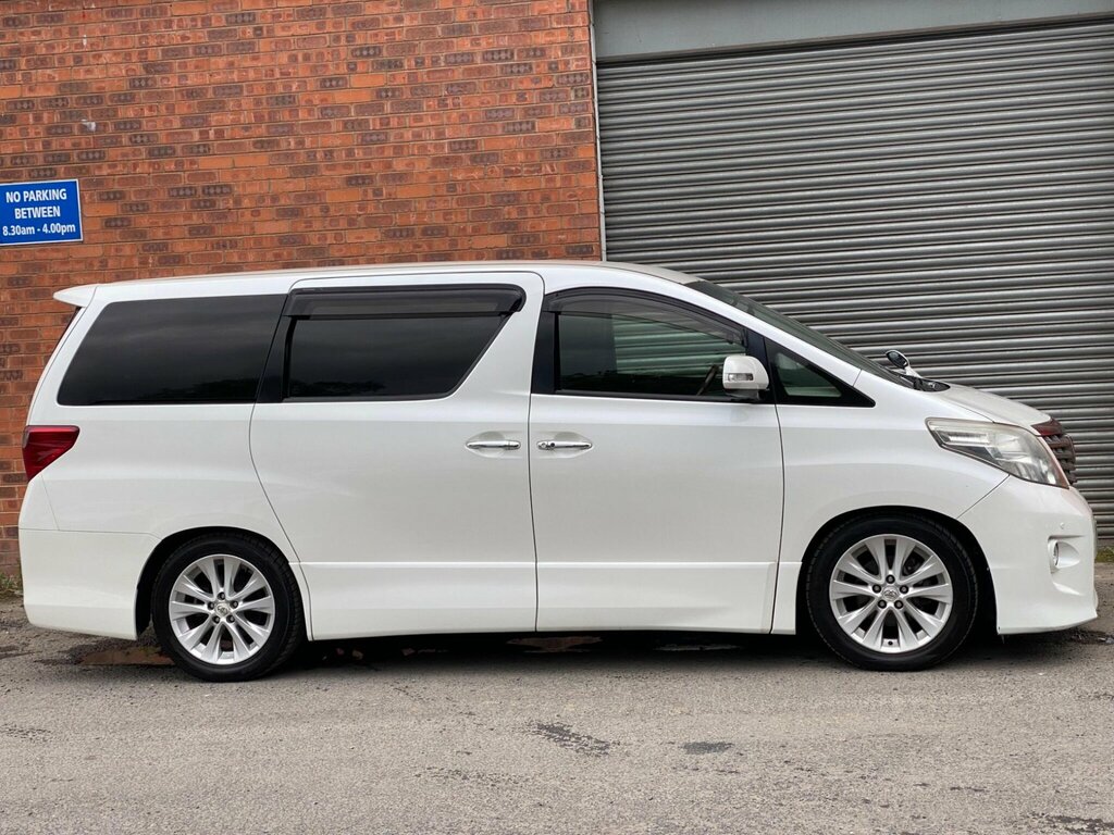 Toyota Alphard   #5