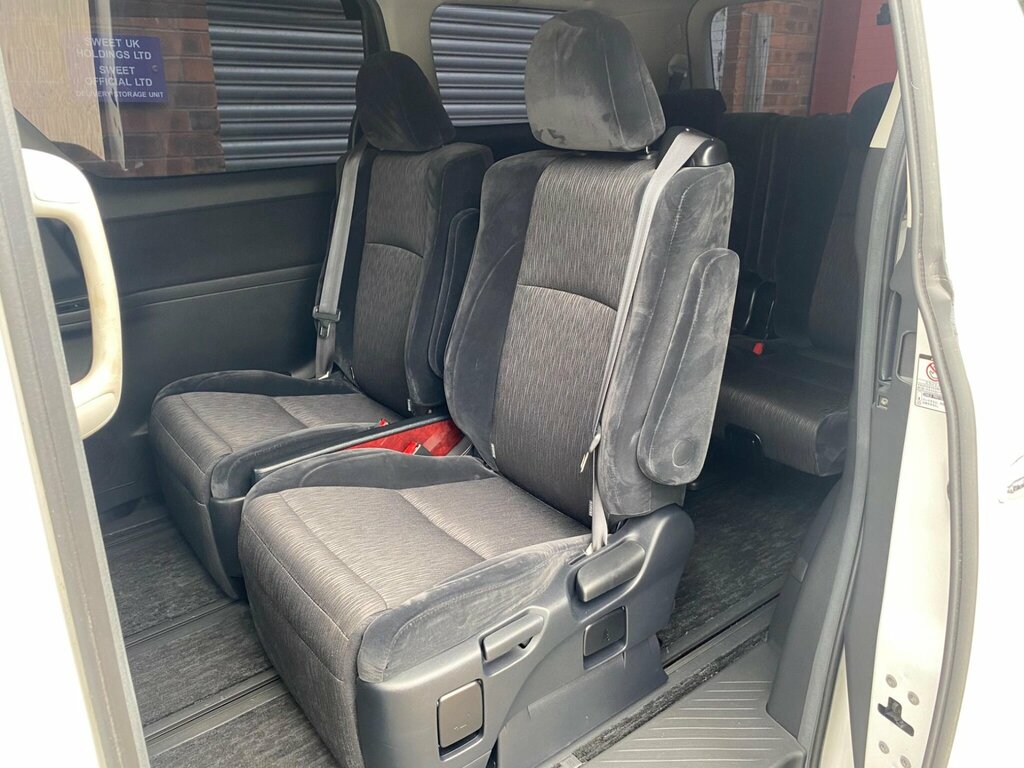 Toyota Alphard 2.4 Vvti 7 Seat Top Spec Low Miles #19